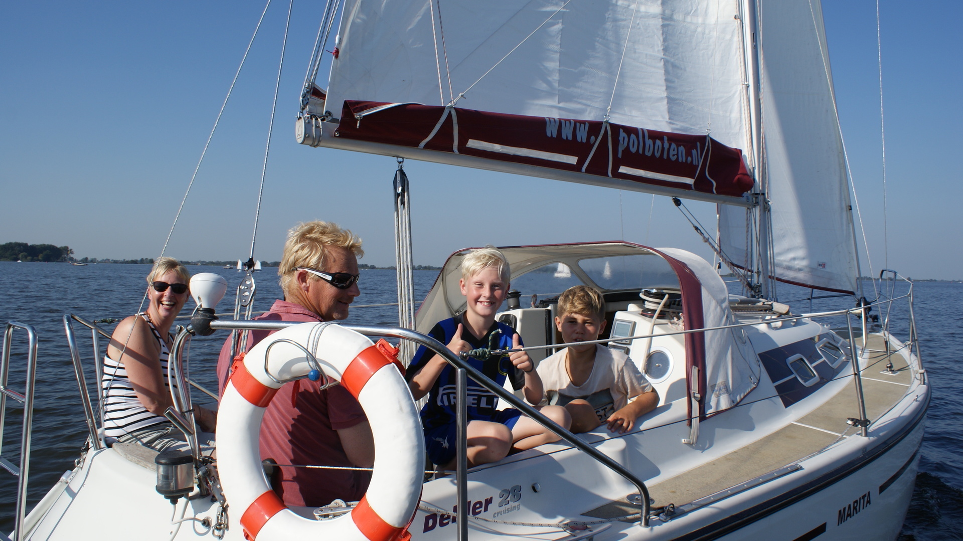 segelyacht chartern friesland